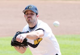 [Photo] Jack Log's leisurely pitching