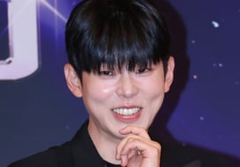 Paul Kim tiếp nối Lee Eun Ji's Gayo'Quảng trường', hãy thể hiện sức hút của riêng mình để không nhàm chán." Cảm nghĩ