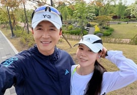 Jin Tae Hyun phẫu thuật ung thư tuyến giáp sau 1 năm.."Tôi đã vượt qua được chấn thương ung thư và chân."" [전문]