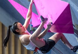 Seo Chae Hyun giành huy chương đồng World Climbing Series... 'Chúc mừng sinh nhật 銅'