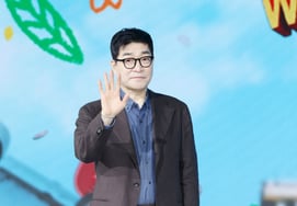 Son Hyun-joo, siempre gentil [★FOTO]