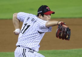 [Foto] Ham Deok-ju: «Cazar leones no es fácil»
