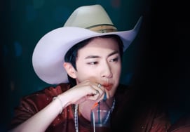 BTS's Jin, who also captivated Mexico, showcases his 'Visual King' looks and 'Siren' fantasy live performance..PERFECT!
