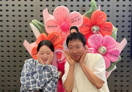 Ji Ye-eun: "♥Bata, 'Milkshake' choreography was the start of our 'flirting'" [Radio Show]