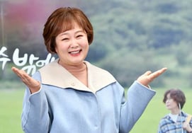 Lee Geum-hee, finalmente acude al hospital por problemas de salud en la garganta... incluso con suero: "El médico recomendó guardar silencio"