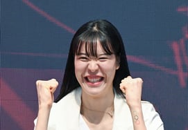 [Official] 'Top FA Target' Park Ji-soo Stays with KB! Sets New WKBL Highest Salary... 2-Year Contract, Total Annual Value 500 Million Won