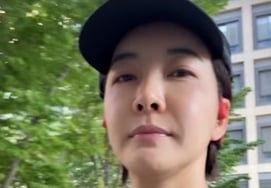 "Como si el cuerpo y la mente estuvieran sobrecargados": Jin Seo-yeon anuncia descanso antes del estreno de la obra de teatro