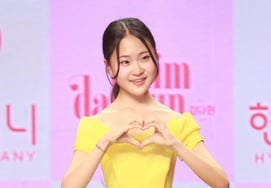 Kim Da-hyun, Ranks Third in Star Ranking's Female Trot Category..Secures Top 3 with Song Ga-in and Kim Tae-yeon