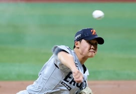 [相片儿] "先发投手 逆投！" 郑宇宙