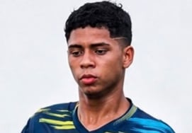 '衝撃' 17歳のサッカー有望株、襲撃者の銃撃で死亡··· 昼間の都心を襲った「バイク暗殺」、なぜ7発も撃ったのか