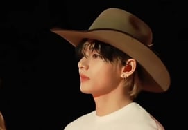 BTS V и TikTok добавили еще 100 миллионов просмотров видео...Единственное в Южной Корее в 2026 году