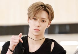 Arno, một tài xế của Alpha, 'Visual chuẩn soái ca bước ra từ truyện tranh' [★Ảnh]