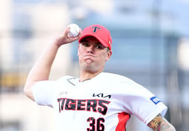 'Cannabis Smuggling → Released by KIA' Brooks Concedes Walk-Off Grand Slam in MLB Return After Two Years... 'Finally' Notified of DFA