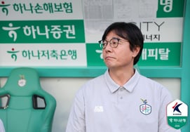 Daejeon Hwang Sun-hong manager lets out a deep sigh: "I am only sorry to the fans and feel an infinite sense of responsibility" [Daejeon on-site]