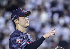 "Wow", Kim Tae-hyung, el director, elogia: "Parece que este es el mejor momento, la velocidad promedio de 150 km/h sigue apareciendo". La historia detrás del emocionante 5-out perfecto [En el lugar de Jamsil]