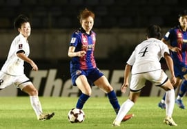 Có đúng là trận đấu trên sân nhà không?' Cuối cùng, đội bóng Suwon FC đã thay đổi chỗ ở, tách biệt hoàn toàn với đội bóng quê hương Bắc Triều Tiên.
