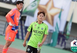 Huấn luyện viên Jung Jung Yong của 'Lee Seung Woo bị loại khỏi World Cup' "Thật đáng tiếc, làm gì có cầu thủ nào như vậy..." [hiện trường Jeonju]