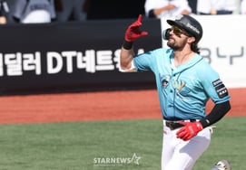 [フォト] ヒリアードの「追撃のソロホームラン」