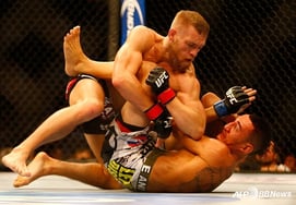 [thông báo chính thức] McGregor xác nhận trở lại sau 5 năm vắng bóng! Đối thủ của mình 13 năm trước... Trận UFC 329 tháng 7