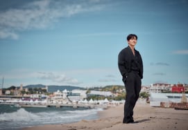 Ji Chang-wook: "Jeon Ji-hyun es una persona maravillosa... Es muy bueno que trabajemos juntos también en la próxima obra" [Entrevista en Cannes] ③