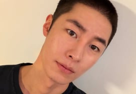 'Cabello corto' Lee Jae-wook muestra esta imagen: publica selfie con cabeza rapada "Volveré pronto"[Star Issue]