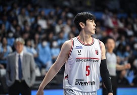 [Official] Bae Jun-hyeong and Oh Se-geun enter FA market! KBL announces 48 players... 'Champion' KCC has the fewest with just two