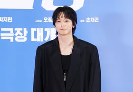 カン・ドンウォン、今日もモデルの比率 [★フォト]