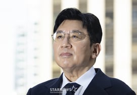 Bang Si-hyeok arrest warrant denied twice.. Police "considering whether to reapply"