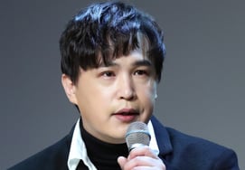 "'高三'时认识的音乐老师，已故申海澈..."时隔26年发表献词地MC The Max李秀 [公式]