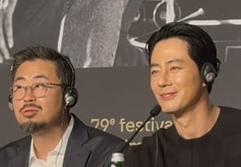 ジョインソンは膝の手術で出場できないと言っていたのに..ナ・ホンジン「うまく騙して誘い、撮影した」" [カン★現場]
