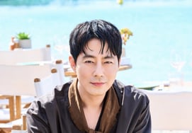 《hope》赵寅成:"外星人和动作片……"除了脏话,我什么都想不起来了。"
