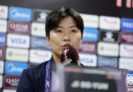 ジ・ソヨン「北朝鮮の選手を罵れば罵倒で対抗し、足で蹴れば一緒に蹴る」"··· 故郷の相手に『前の活発さ』 [水原現場]