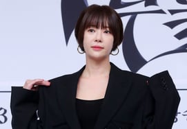 Hwang Jung-eum, first confession after embezzlement controversy: "Failed at marriage, failed at making money" [Star Issue]