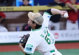 [フォト] キム・ソジュン、1イニングパーフェクト
