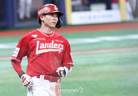 [Foto] El día en que An Sang-hyun parece que el balón se ve grande