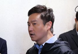 检方申请对金世 '的"金秀贤名誉毁损嫌疑"的拘捕令 [Star Issue]