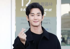 "未成年との交際は虚偽" 警察の判断の中で..キム・スヒョン、54週連続でスターランキング男性俳優1位
