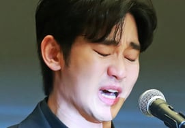 金赛纶的"亲亲"也是假的金秀贤打造"眼泪之王"的kakaotalk，再次看到是"故意捏造" [Star Issue]