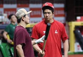 [Photo] Kim Jae-hwan: "Was Kiwoom's bat this strong?"