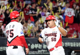 [Photo] 'Solo home run against scoreless Chirinos' KIA's No. 2 Park Sang-jun