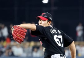 [フォト] 『8回裏は責任を取ります』『キム・ヨンウ』