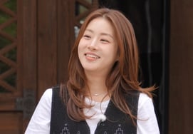 "Tôi đến để nạp dopamine." Kang So Ra và Ahn Jae Hyun xác nhận tham gia Running Man