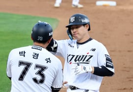 [フォト] '2回裏の適時打' チェ・ウォンジュン