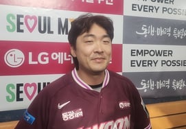 "私が言ってもいい？「パク·ビョンホの慎重なコーチング→イ·ヒョンジョンの称賛」 「先に質問してくれたので心が開いた」 1軍復帰後、打率0.500の猛打
