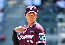 Park Joon Hyun tung ảnh 5 hiệp của '158km' với 'Kkkk' mạnh mẽ, '2 người mất 3 điểm sau 2 lượt chơi' [hiện trường Jamsil]