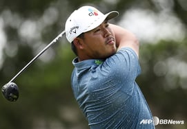 '2打差' 3R単独首位のキム・シウ、'世界1位'シェフラーと優勝争い "キム・シウとのプレーはいつも楽しい""··· イム・ソンジェ、共同4位 [PGA]