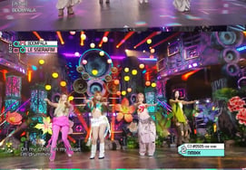ルセラフィム、'BOOMPALA'でポジティブなエネルギーを発信..グローバル音楽チャートの制覇行進