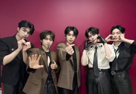 Zero Base One supera los 10 millones de álbumes vendidos acumulados... Primer grupo de la quinta generación de K-pop en iniciar una «marcha de récords de élite»