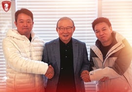 [Oficial] ¡El 'mito de Vietnam', el entrenador Park Hang-seo, regresa! Rechazó múltiples ofertas y tomará las riendas del equipo de la liga tailandesa de Kanchanaburi... Asumirá el mando a partir de julio, tras finalizar la Copa Mundial.