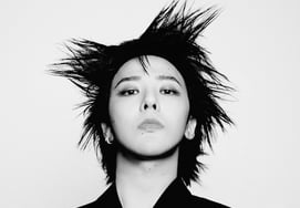 "Ícono y pionero del K-pop": G-Dragon, imponente como cabeza de cartel por quinto año consecutivo [Star Issue]